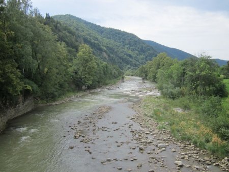 Берегам річки Бистриці Надвірнянської – бути чистими